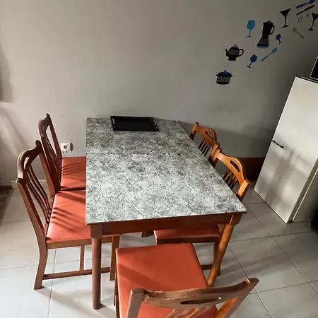 Gazde/Camere de închiriat Milic 2 *